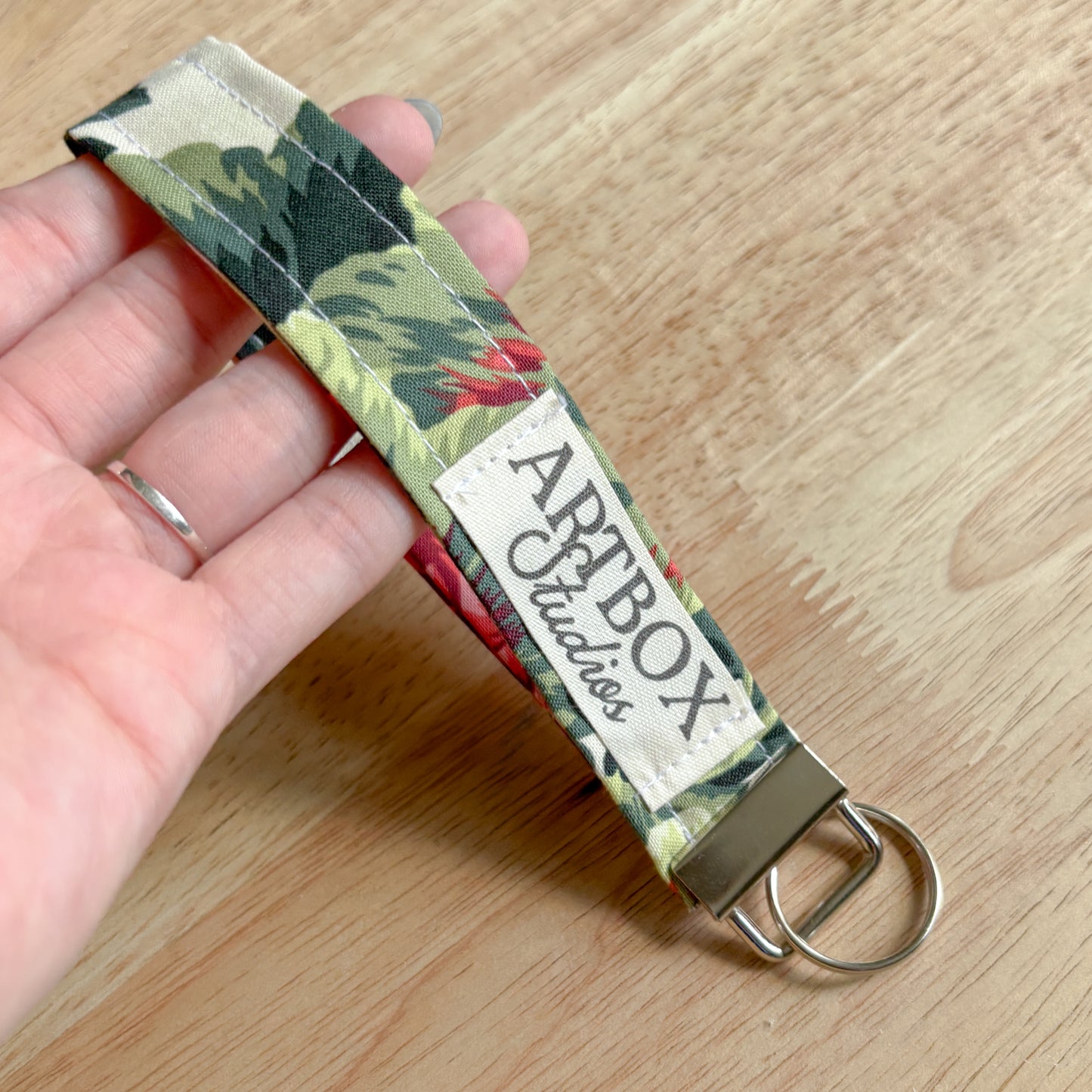 Geranium Garden Wristlet
